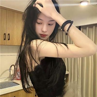 香闺春暖